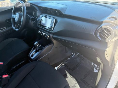 Used 2024 Nissan Kicks S image 29