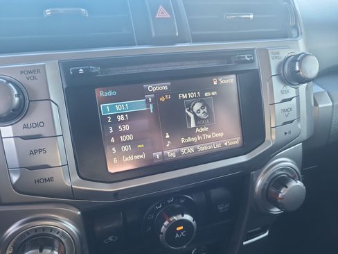 Used 2015 Toyota 4Runner SR5 image 15