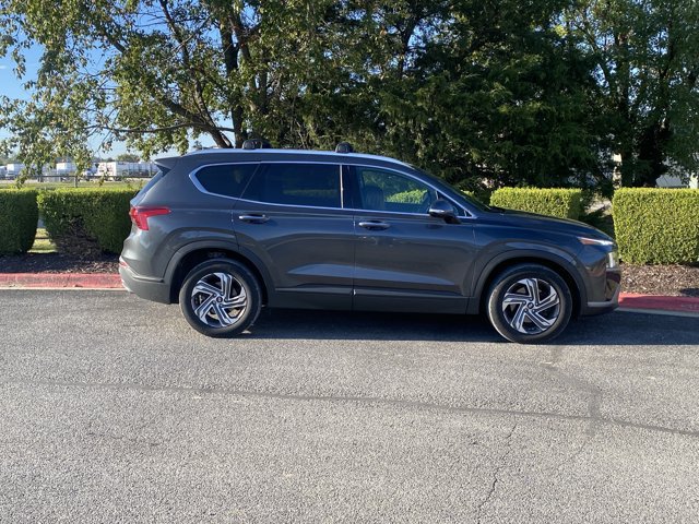 Used 2023 Hyundai Santa Fe SEL FWD image 2