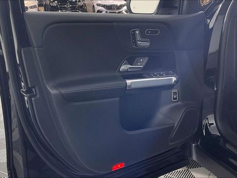 Certified 2023 Mercedes-Benz GLB 250 4MATIC image 15