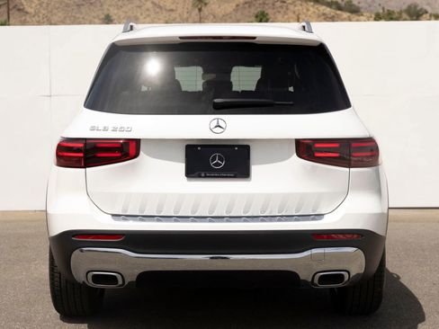 Used 2026 Mercedes-Benz GLB 250 image 9