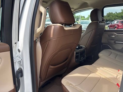 Used 2020 RAM 1500 Laramie AWD/4WD image 15