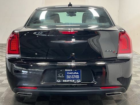Used 2022 Chrysler 300 S image 21