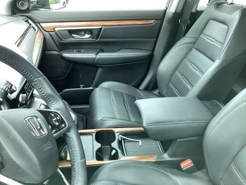 Used 2022 Honda CR-V Touring image 17