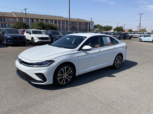 Certified 2026 Volkswagen Jetta Sport FWD image 41