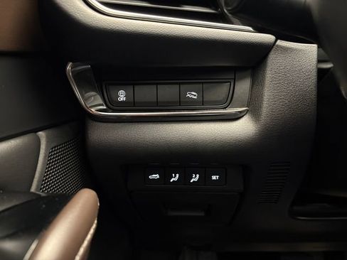 Used 2023 MAZDA CX-30 AWD 2.5 S w/ Premium Package image 12