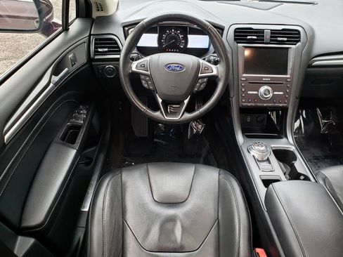 Used 2017 Ford Fusion Titanium AWD/4WD image 15