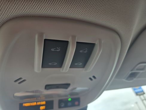 Used 2025 Chevrolet Trax ACTIV w/ Sunroof Package FWD image 25