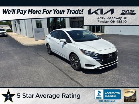 Used 2025 Nissan Versa SV FWD image 1