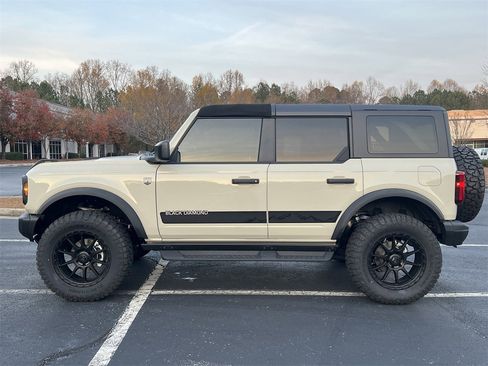 New 2025 Ford Bronco Big Bend w/ Black Diamond Package image 26