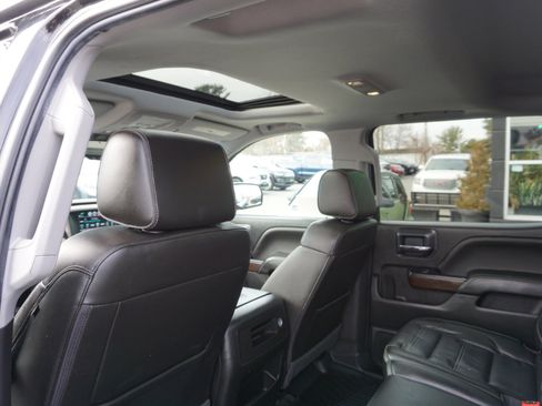 Used 2018 GMC Sierra 1500 Denali w/ Denali Ultimate Package image 12