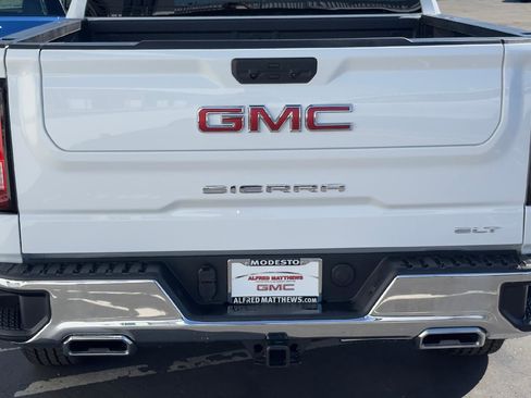 New 2026 GMC Sierra 1500 SLT w/ X31 Off-Road Package image 5