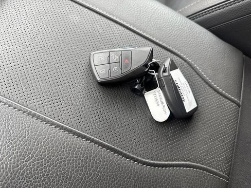 Used 2023 GMC Sierra 1500 Denali AWD/4WD image 22