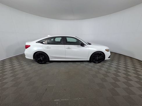 Used 2022 Honda Civic Sport image 4