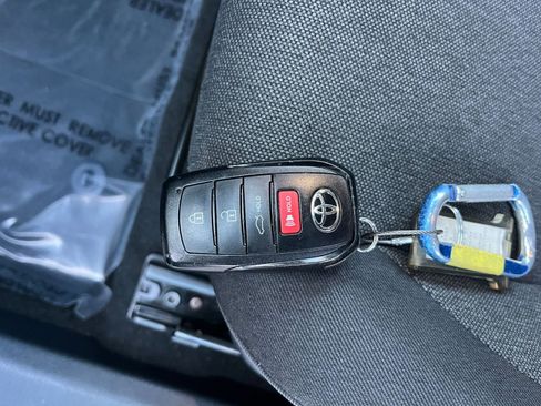 Used 2025 Toyota Camry LE image 21