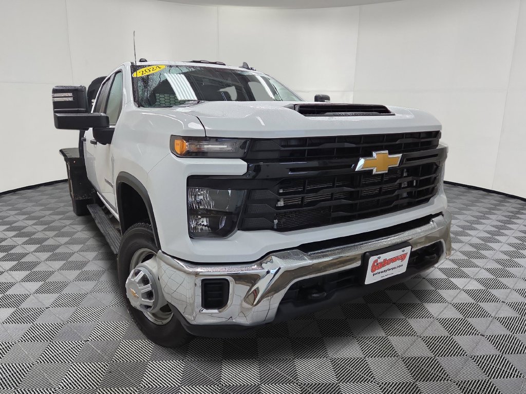 Used 2024 Chevrolet Silverado 3500 W/T w/ WT Convenience Package AWD/4WD image 2
