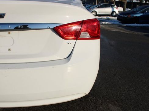 Used 2019 Chevrolet Impala LT image 28