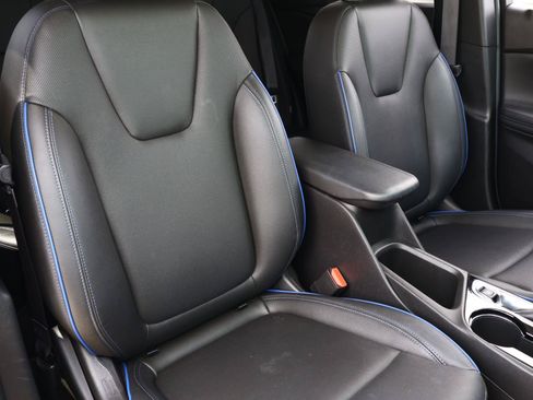Used 2025 Buick Encore GX Sport Touring w/ Advanced Technology Package FWD image 19