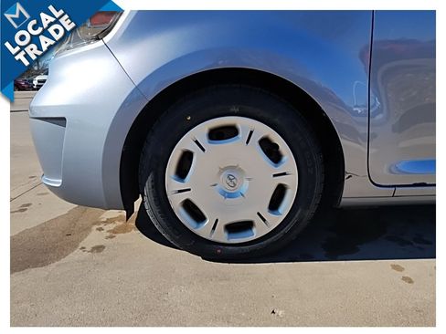 Used 2009 Scion xB image 12