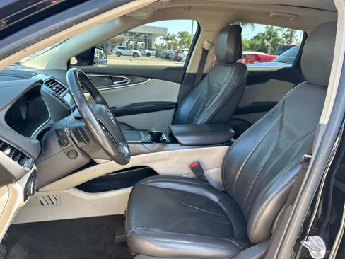 Used 2020 Lincoln Nautilus Reserve w/ Equipment Group 201A image 18