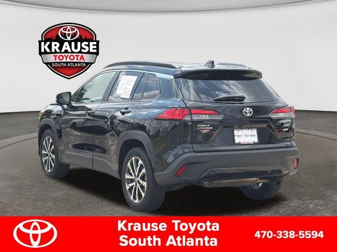 Used 2023 Toyota Corolla Cross XLE AWD/4WD image 7