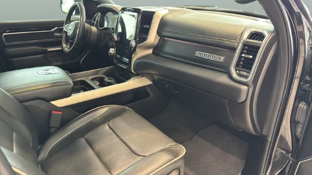 Used 2019 RAM 1500 Laramie AWD/4WD image 27