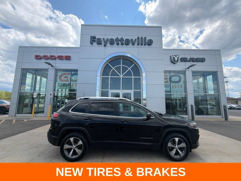 Used 2021 Jeep Cherokee Limited AWD/4WD image 2