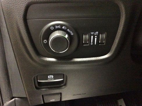 Used 2024 Jeep Grand Cherokee Altitude image 20