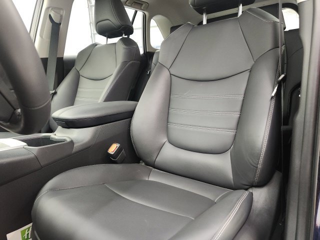 Certified 2025 Toyota RAV4 XLE Premium AWD/4WD image 19