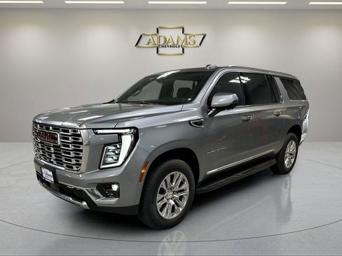 Certified 2025 GMC Yukon XL Denali AWD/4WD image 1