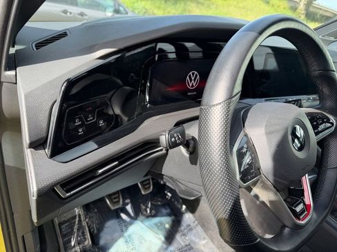 Used 2022 Volkswagen GTI Autobahn image 14