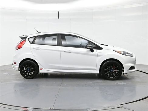 Used 2019 Ford Fiesta ST-Line w/ ST Line Cold Weather Package image 8