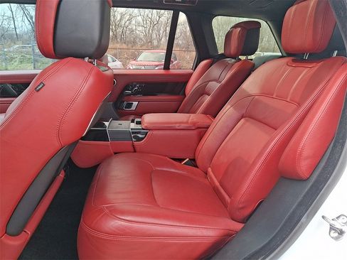 Used 2019 Land Rover Range Rover Autobiography image 12