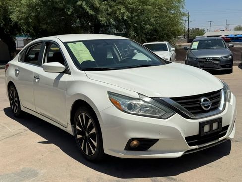 Used 2018 Nissan Altima 2.5 SV FWD image 4