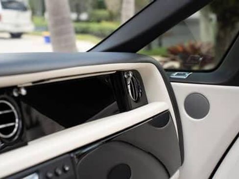 Used 2014 Rolls-Royce Phantom Drophead Coupe image 68