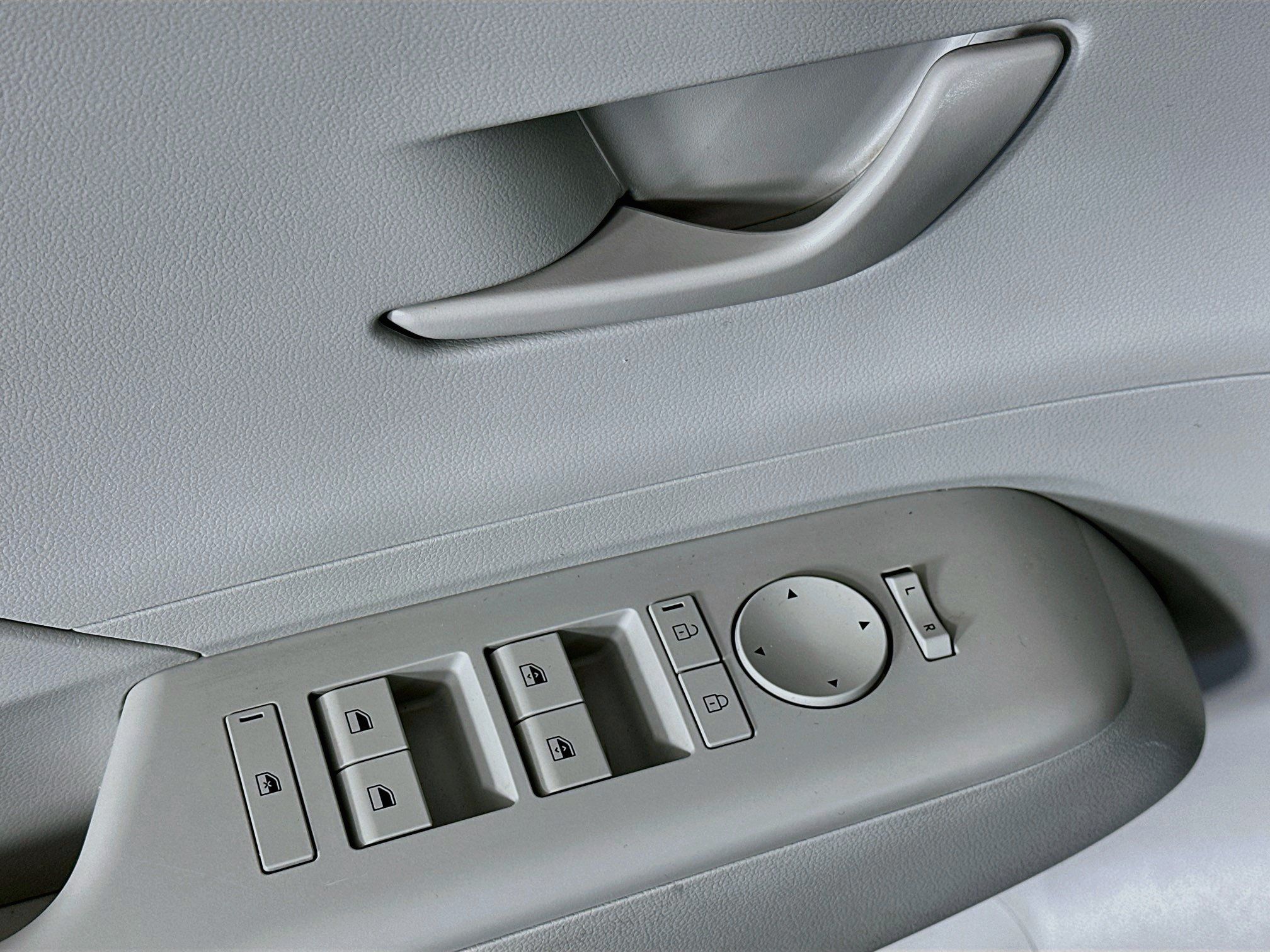 Used 2026 Hyundai Kona SEL Sport FWD image 15