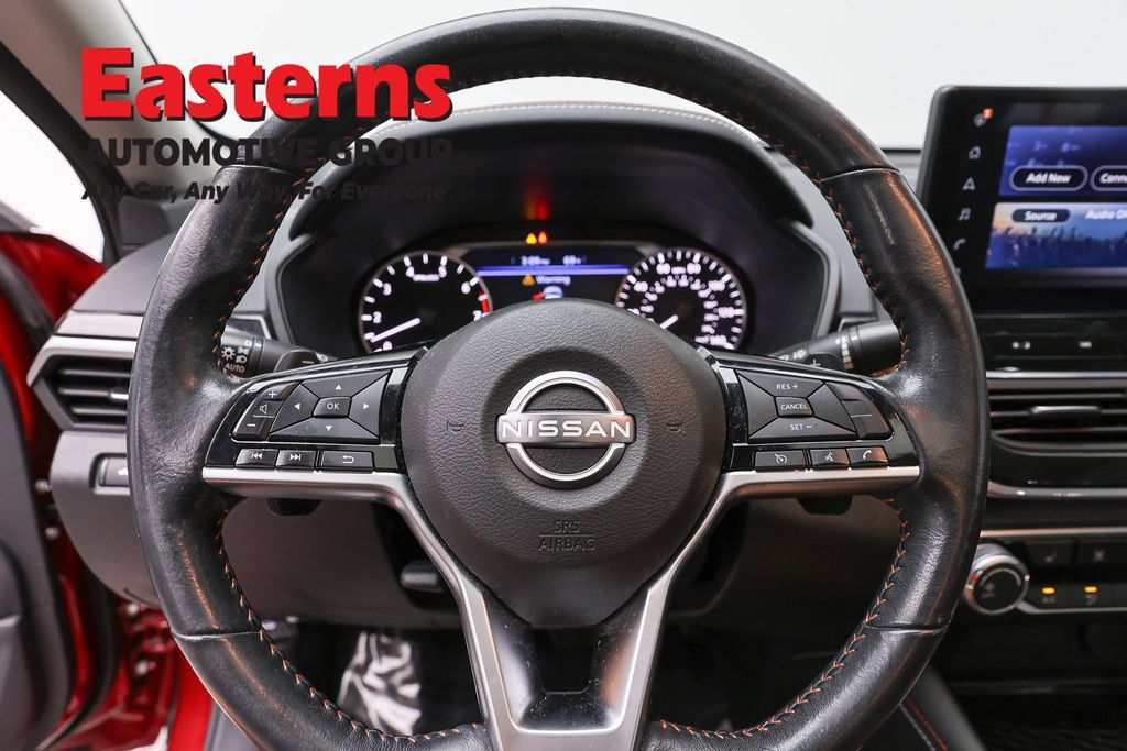 Used 2023 Nissan Altima 2.5 SR w/ SR Premium Package AWD/4WD image 10