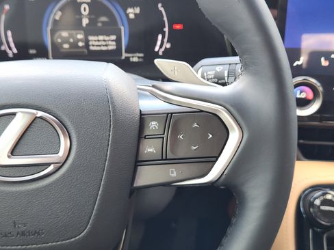 Used 2025 Lexus NX 350h AWD w/ Accessory Package (Z2) image 26