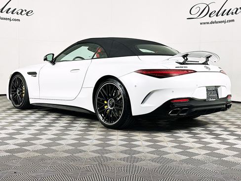 Used 2023 Mercedes-Benz SL 55 AMG 4MATIC image 4