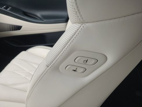 Used 2024 Genesis G80 AWD Advanced, Prestige, $80k m w/ Prestige Package image 43