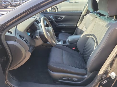 Used 2017 Nissan Altima 2.5 SV FWD image 19