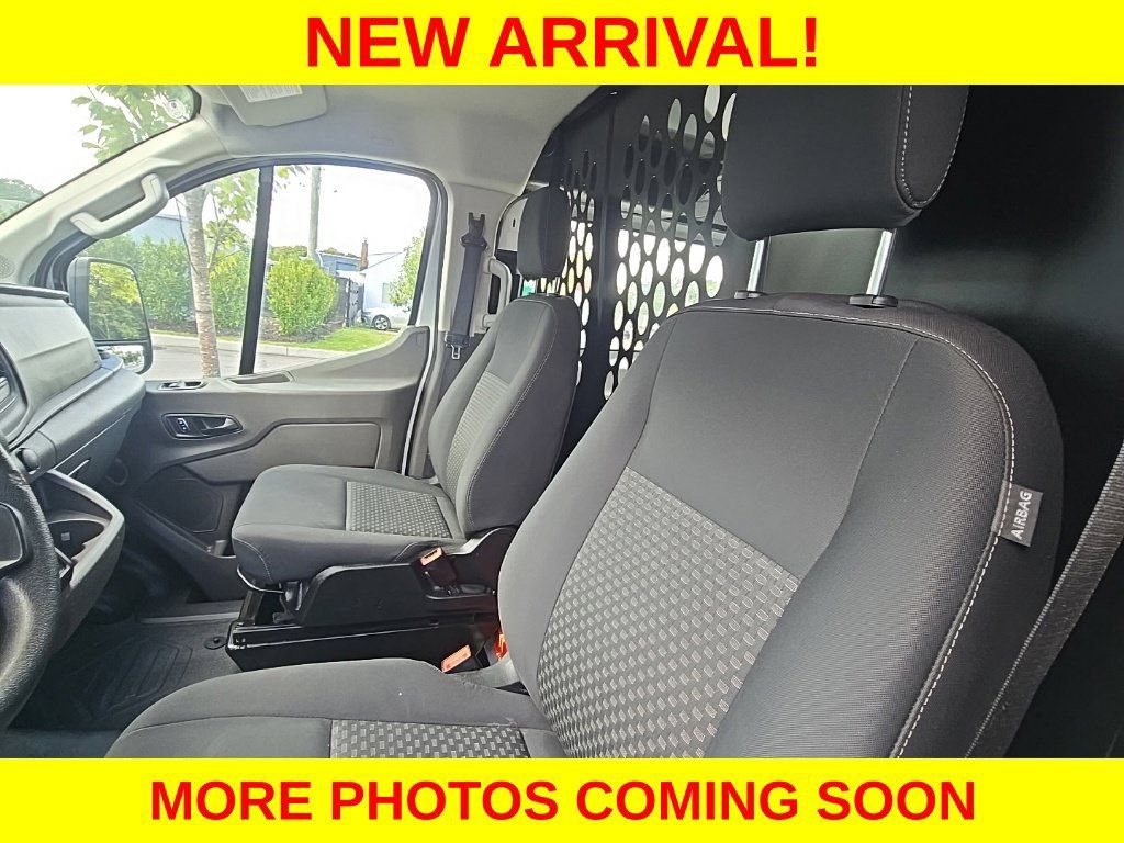 Used 2025 Ford Transit 250 Low Roof w/ Exterior Upgrade Package RWD image 5