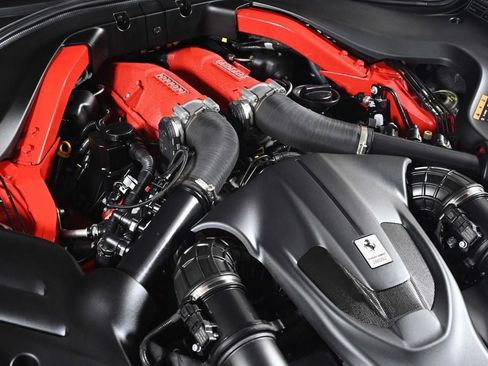 Certified 2022 Ferrari Roma RWD image 30