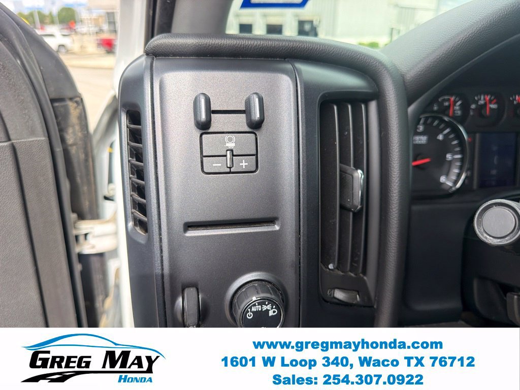 Used 2016 GMC Sierra 2500 2WD Crew Cab w/ Sierra Convenience Package image 12