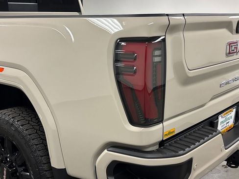 New 2026 GMC Sierra 2500 AT4 image 15