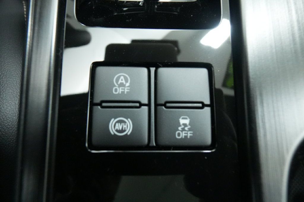 Used 2026 Subaru Outback Limited AWD/4WD image 37