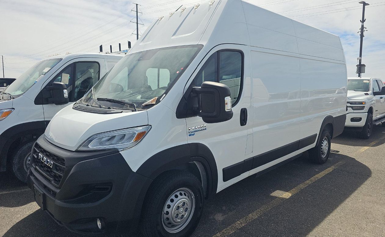 Used 2024 RAM ProMaster 3500 w/ Delivery Van Package FWD image 1