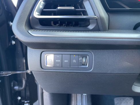 New 2025 Chevrolet Traverse LT w/ Enhanced Driving Package image 26