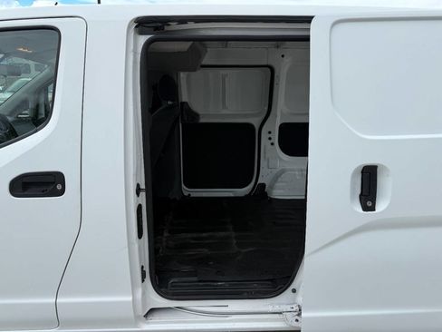 Used 2015 Chevrolet City Express LS image 15