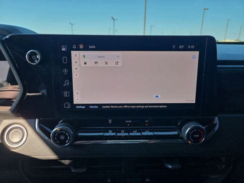 Used 2024 Chevrolet Colorado Trail Boss image 17